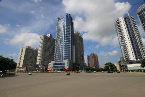 東方百盛大廈消防、空調(diào)安裝工程